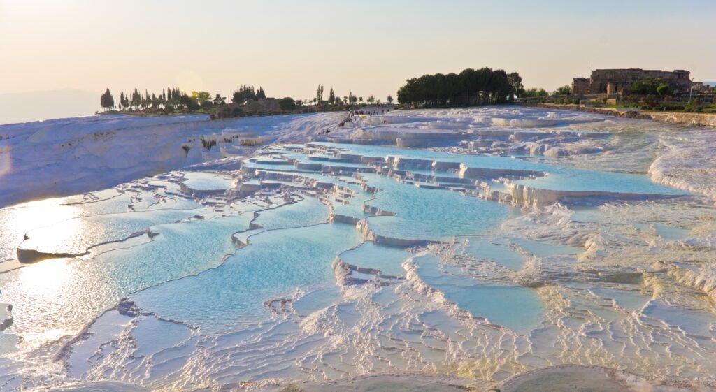 Tudo sobre o Castelo de Algodão: por que Pamukkale é um dos lugares mais impressionantes da Turquia